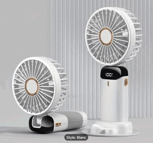 Mini ventilateur portable (4.000 Fcfa)