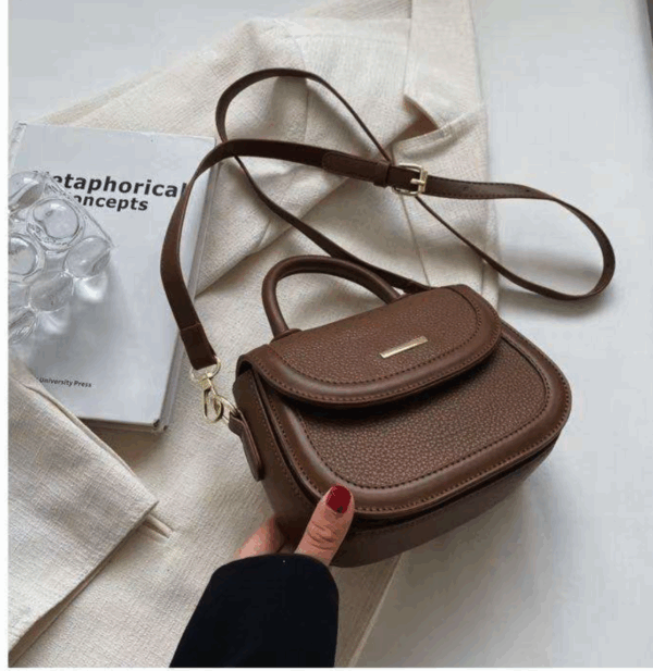 Sac bandoulière retro simple (8.000Fcfa) – Image 5