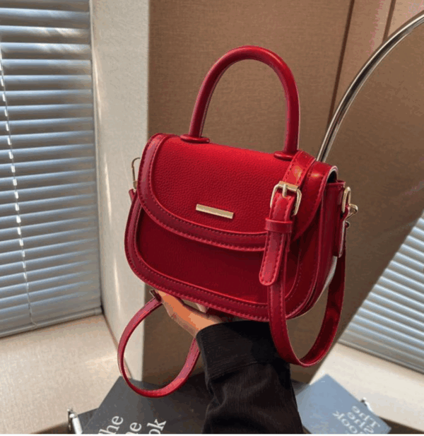 Sac bandoulière retro simple (8.000Fcfa)